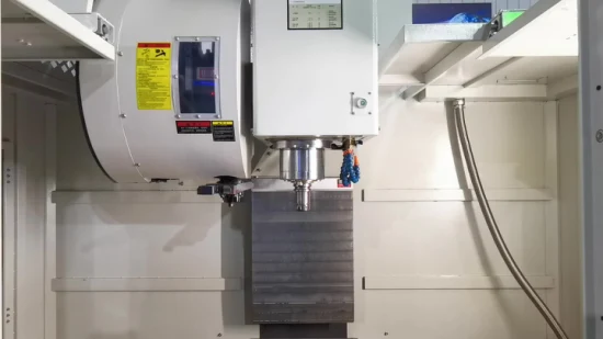 Hochwertiges CNC-Bearbeitungszentrum CNC-Fräsmaschine mit deutscher Technologie (BL-V8/V11)